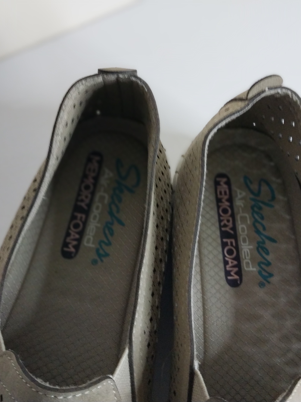 Skechers Size 8.5 Mory Foam Slip-On Perforated - Picture 3 of 8